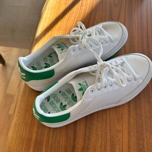 Rod Laver Adidas tennis sneakers size 10.5 NWT